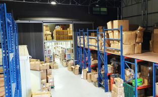 1200개 이상 품목보유